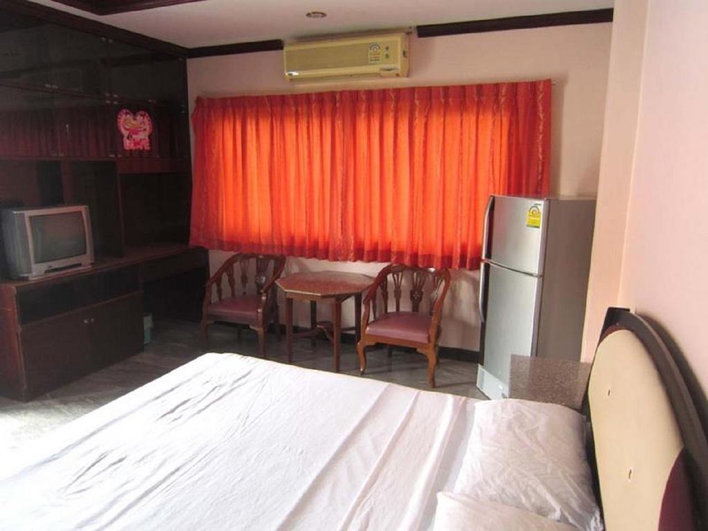 Aa Guesthouse Pattaya Esterno foto