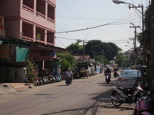 Aa Guesthouse Pattaya Esterno foto
